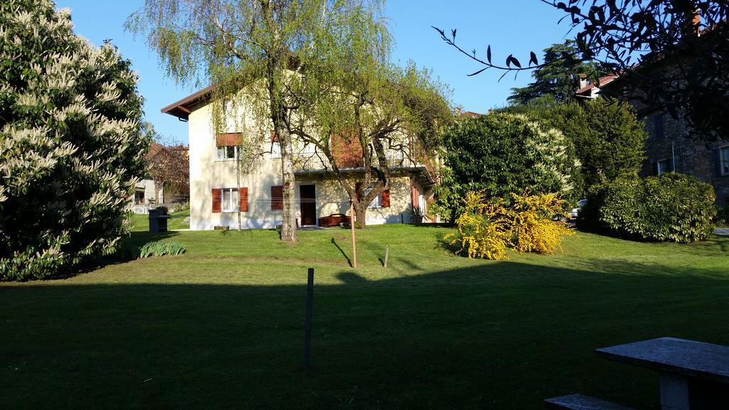 Apartment Piccolo Borgo Castelveccana エクステリア 写真